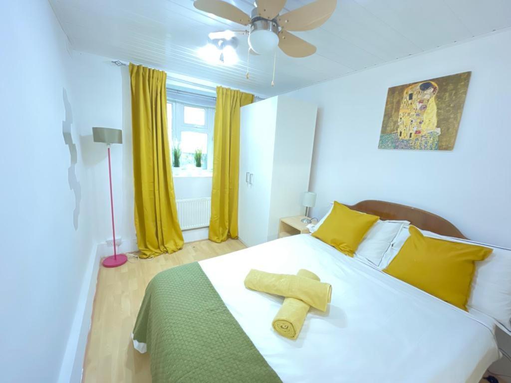 Cosy Flat Close To East Finchley Station London Kültér fotó