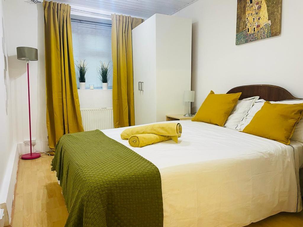 Cosy Flat Close To East Finchley Station London Kültér fotó